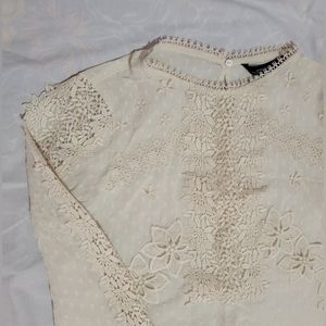 ZARA laced, off-white, long-sleeved top/blouse